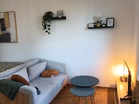 joli studio en zone résidentielle