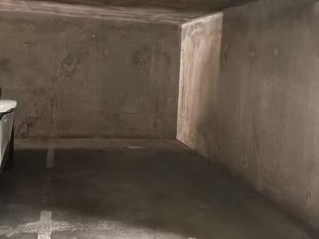 parking à louer