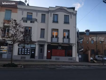 local commercial 20m2 montauban proche place lalaque