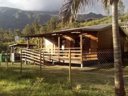 loue maison f3 aux makes