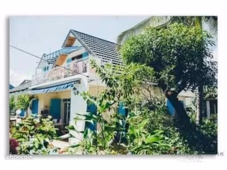 location haut de villa saint-paul