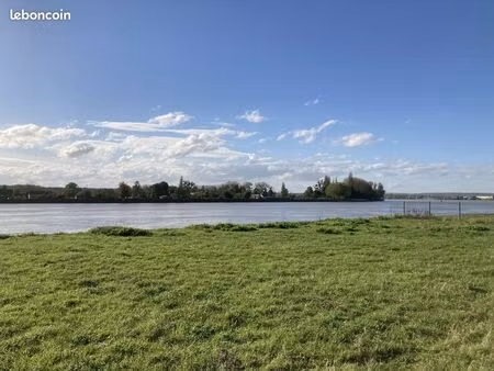 terrain 837 m² le trait