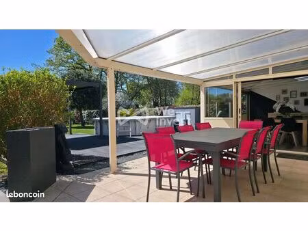 maison 8 pièces 153 m²