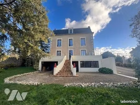 maison 6 pièces 181 m²