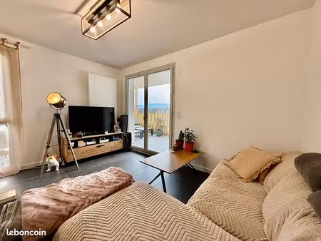 appartement 3 pièces 63 m²