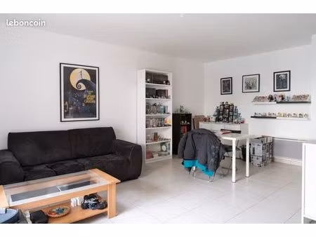 2 pièces avec terrasse et jardin