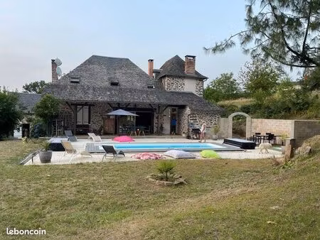 longère 6 pièces 211 m²