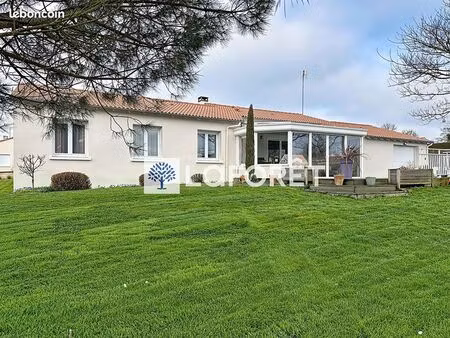 maison 6 pièces 142 m²