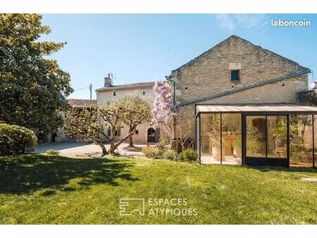 maison 10 pièces 325 m²