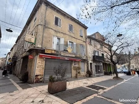 immeuble 10 pièces 280 m²