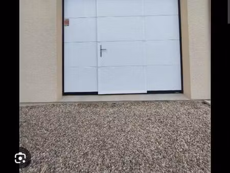 recherche garage a louer