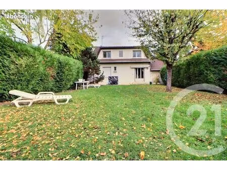 pavillon 4 pièces 99 m²