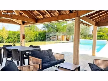 maison 6 pièces 171 m²