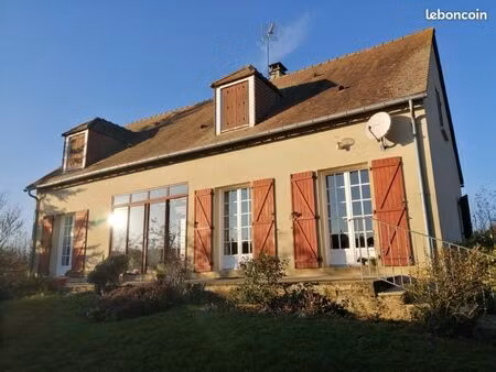 grande maison familiale avec jardin sur terrain de 2000 m2