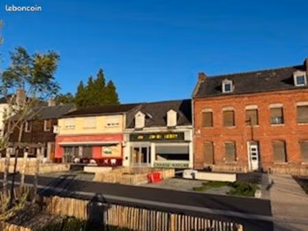 habitation et local commercial plein centre ville