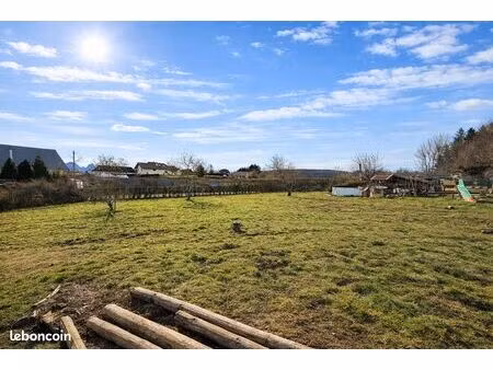 terrain 897 m² groisy