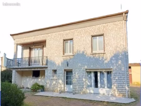 maison individuelle t7 sur 143m2