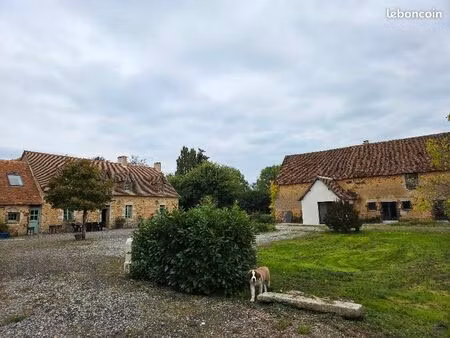 grande propriété pour installations en familles  entre amis  en communauté ou pour activit