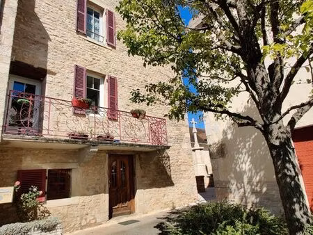 maison de ville 198 m2 9 pièces  5 chambres à morey saint denis