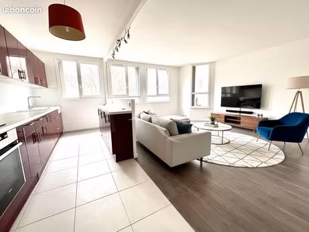 appartement 4 pièces 82 m²