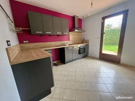 maison individuelle lumineuse avec jardin — 4 chambres la chapelle saint aubin - 398 000