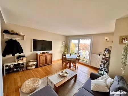 appartement - 64 m2 - 3 pieces