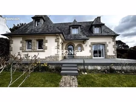 lannion : au calme d une impasse - proche commerces et commodités