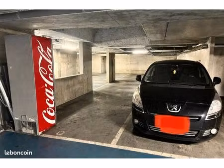 place de parking couverte et sécurisée – saint-denis pleyel - rue docteur finot - saint de