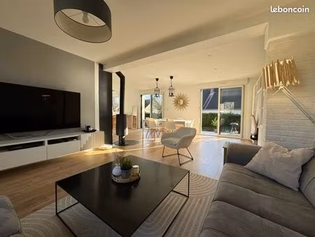 maison individuelle rénovée – grande pièce de vie – jardin plein sud – quartier résidentie