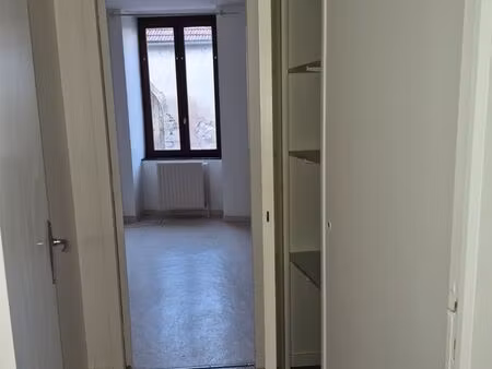 loue à vitteaux