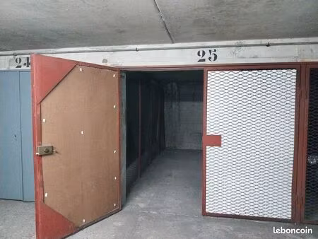 box fermé en sous sol