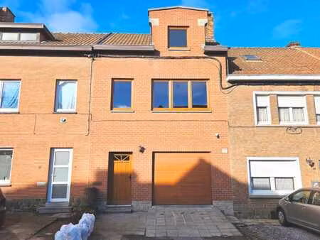 maison deux façades avec jardin