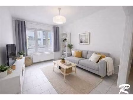 maison a renover 2ch - jardin + garage independant