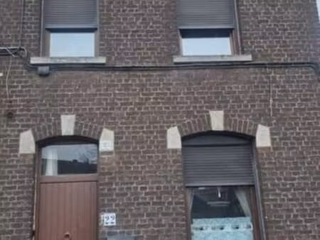 maison 2f au centre du village de clabecq