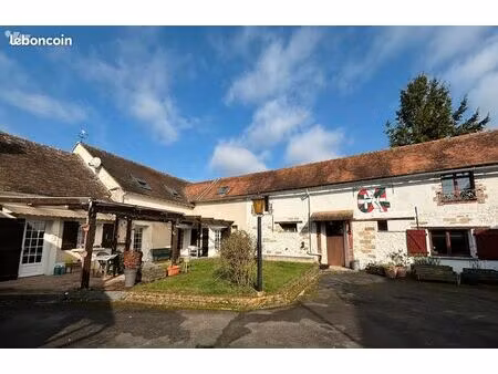 maison 10 pièces 241 m²