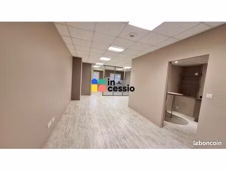 bureaux 58 m²