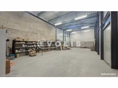 local d'activité 257 m²