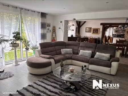 maison 6 pièces 144 m²