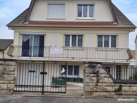 grande maison individuelle