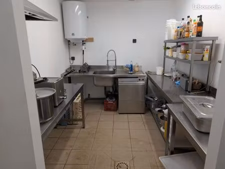 hangar commercial avec labo