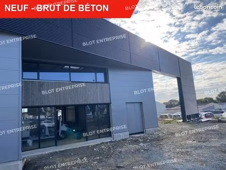 local d'activité 1 433 m²