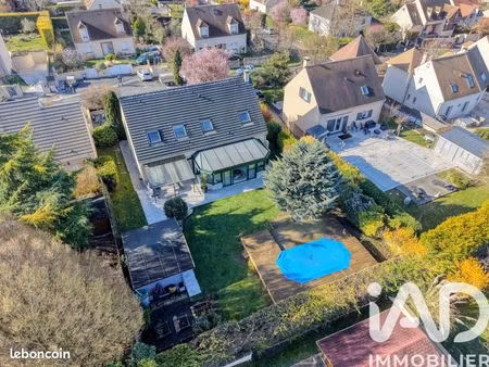 chalet 8 pièces 200 m²