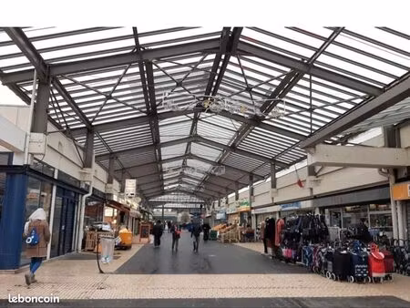 local tous commerce centre commercial la verriere