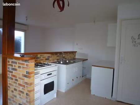 maison a louer noyen sur sarthe