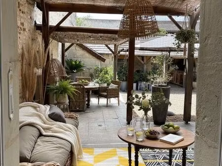 maison de caractère 185 m² — saint-genest-d'ambière (86) — 235 000 net vendeur