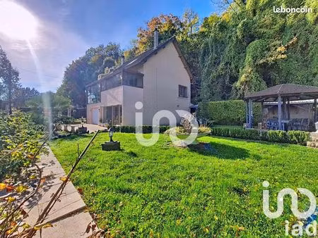 maison 6 pièces 193 m²