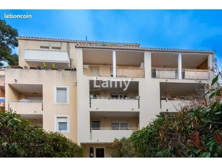 appartement 1 pièce 27 m²