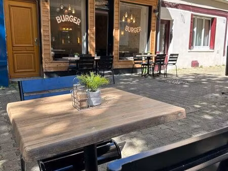 beau restaurant place du marché - clé en main