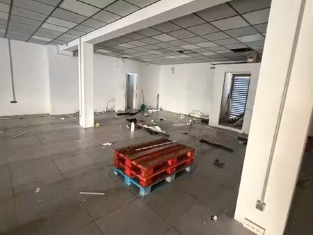 local commercial 220 m² st denis