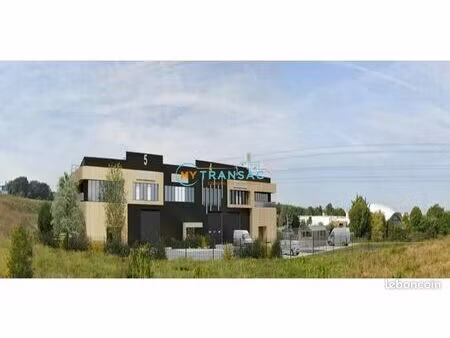 local d'activité 1 615 m²